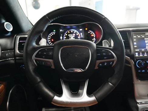 Used 2016 Jeep Grand Cherokee SRT image 52