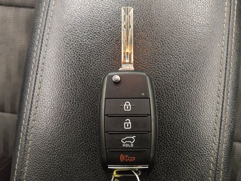 Used 2017 Kia Sportage LX FWD image 32
