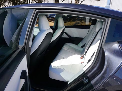 Used 2025 Tesla Model 3 Long Range image 15