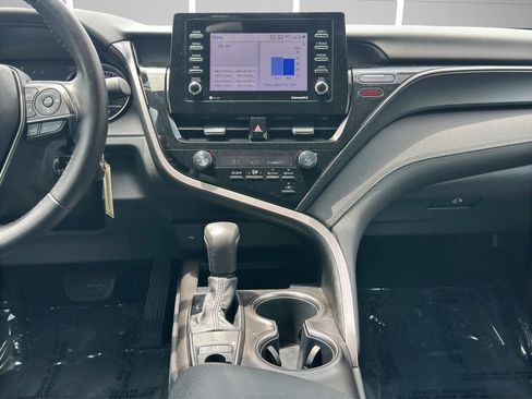 Used 2021 Toyota Camry SE AWD/4WD image 20