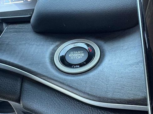 Used 2023 Jeep Grand Cherokee 4WD 4xe w/ Luxury Tech Group II image 35