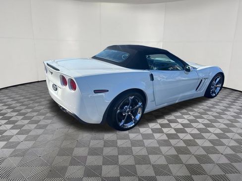 Used 2013 Chevrolet Corvette Grand Sport w/ 3LT Preferred Equipment Group RWD image 5