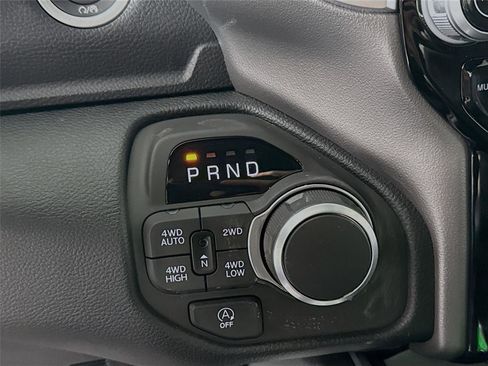 New 2026 RAM 1500 Big Horn AWD/4WD image 18