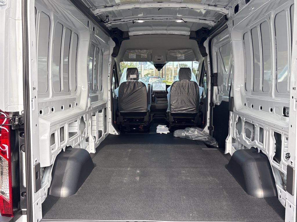 New 2026 Ford Transit 250 148 Medium Roof RWD image 8