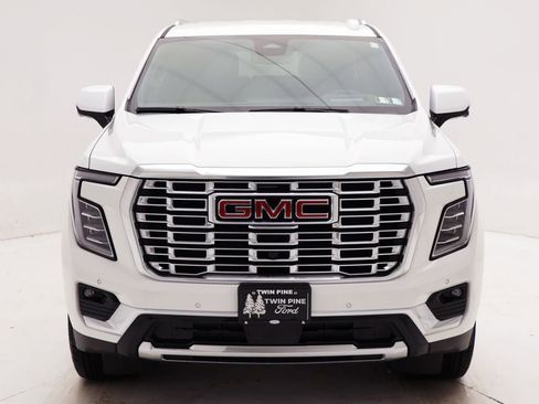 Used 2025 GMC Yukon XL Denali image 5