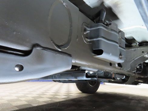 Used 2024 GMC Sierra 2500 AT4X image 11