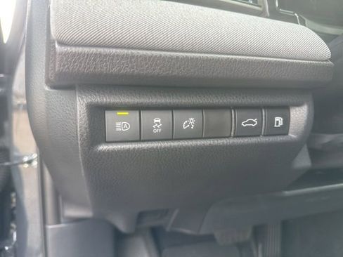 Used 2025 Toyota Camry LE image 24