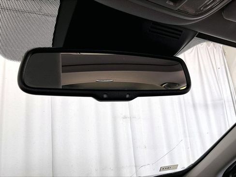 Used 2018 Honda CR-V Touring image 15