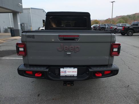 Used 2020 Jeep Gladiator Rubicon image 4