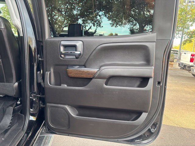 Used 2017 GMC Sierra 2500 Denali w/ Duramax Plus Package AWD/4WD image 36