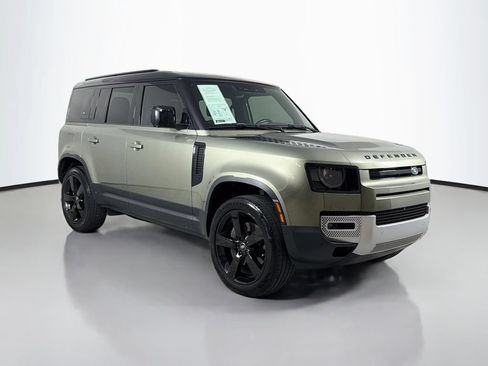 Certified 2023 Land Rover Defender 110 SE AWD/4WD image 3