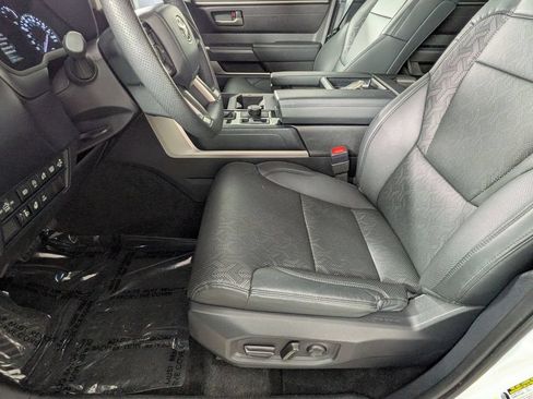 Used 2025 Toyota Tundra SR5 w/ SR5 Premium Package AWD/4WD image 22