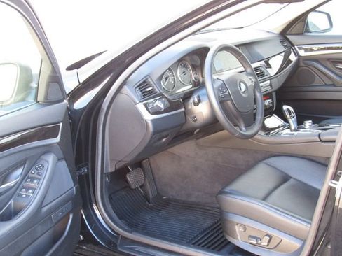 Used 2012 BMW 528i xDrive Sedan AWD/4WD image 10
