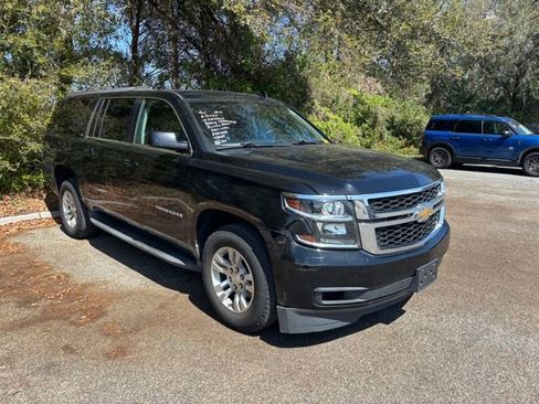 Used 2018 Chevrolet Suburban LT image 7