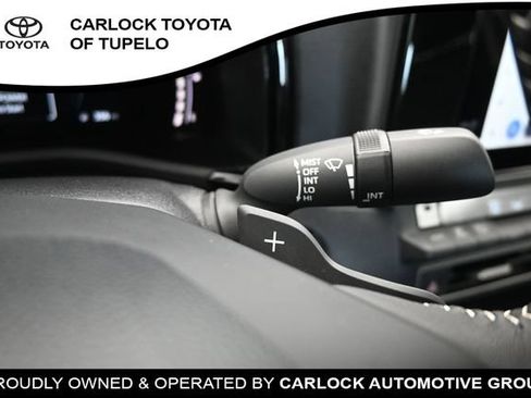 Used 2026 Toyota Camry SE FWD image 27
