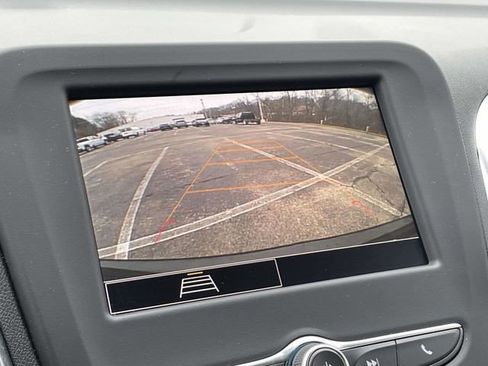 Certified 2023 Chevrolet Equinox LS image 23