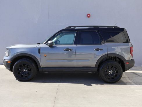 Used 2025 Ford Bronco Sport Badlands AWD/4WD image 2