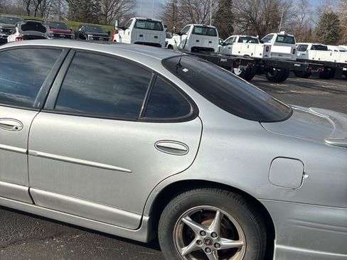 Used 2002 Pontiac Grand Prix GTP image 8