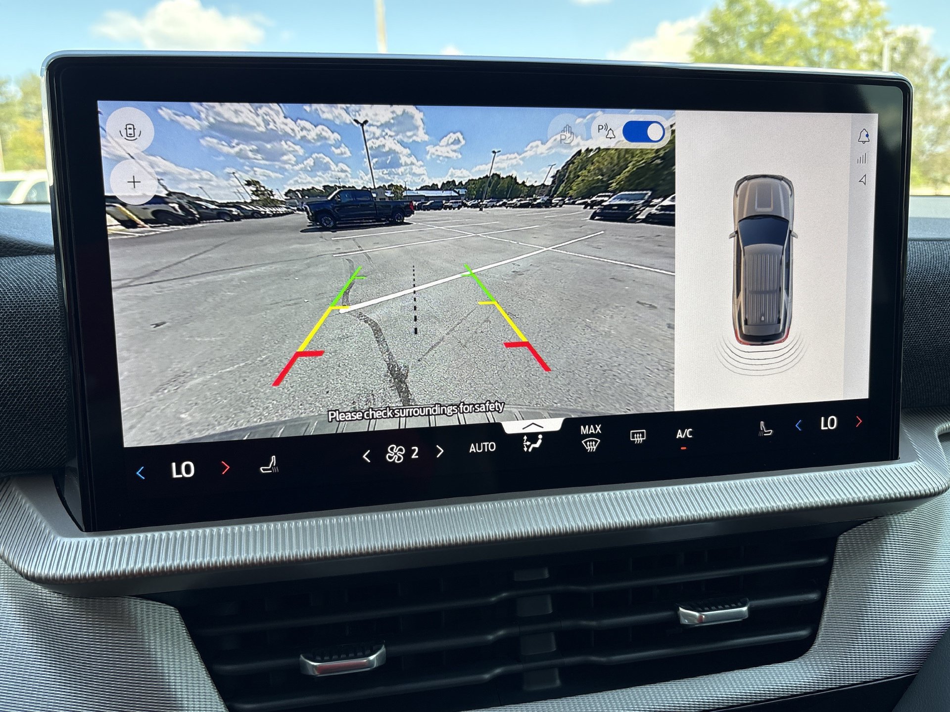 New 2026 Ford Explorer Active RWD image 5