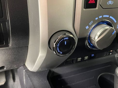 Used 2021 Toyota Tundra SR5 AWD/4WD image 10