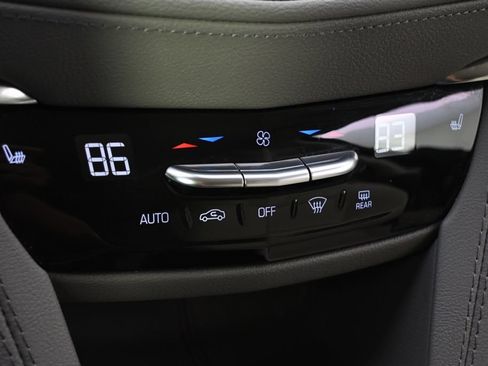 Used 2023 Cadillac XT5 Premium Luxury w/ Technology Package AWD/4WD image 31