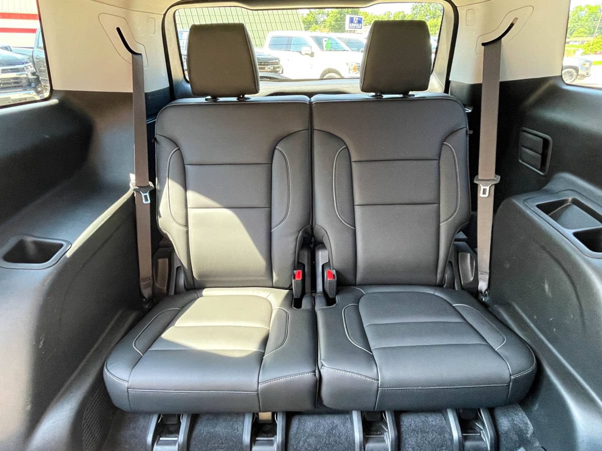 Used 2019 GMC Acadia SLT w/ LPO, Floor Liner Package FWD image 14