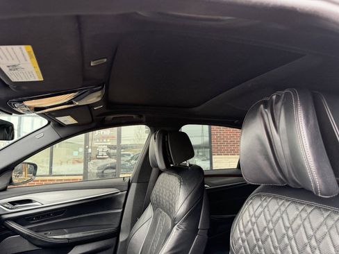 Used 2018 BMW M550i xDrive w/ Driving Assistance Package image 33