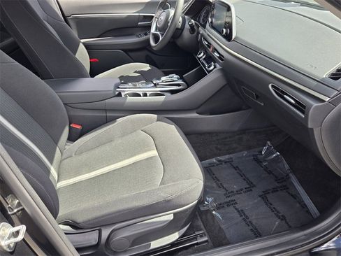 Certified 2022 Hyundai Sonata SEL w/ Preferred Accessory Package image 16