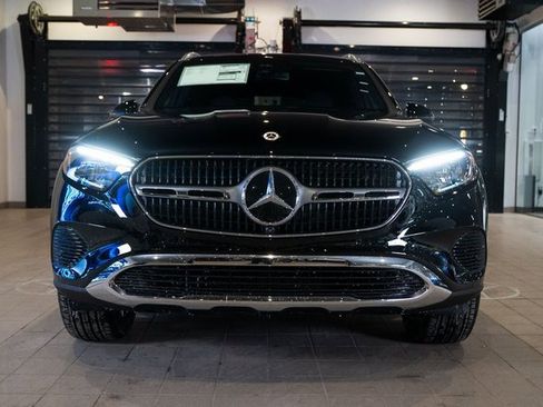 Used 2026 Mercedes-Benz GLC 300 4MATIC image 2