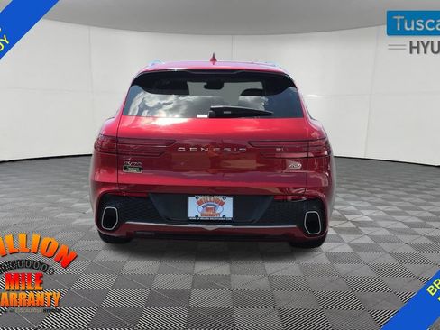 Used 2025 Genesis GV70 2.5T AWD/4WD image 7