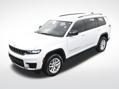 Used 2023 Jeep Grand Cherokee L Laredo image 21