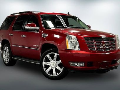 Used 2012 Cadillac Escalade Luxury