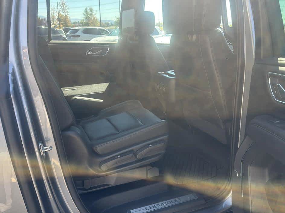 Used 2021 Chevrolet Suburban Z71 w/ Rear Media and Nav Package AWD/4WD image 20