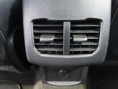 Used 2019 Ford Fusion SEL image 33