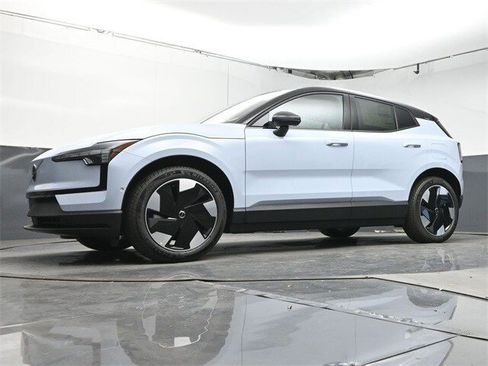 New 2025 Volvo EX30 Ultra w/ Climate Package image 31