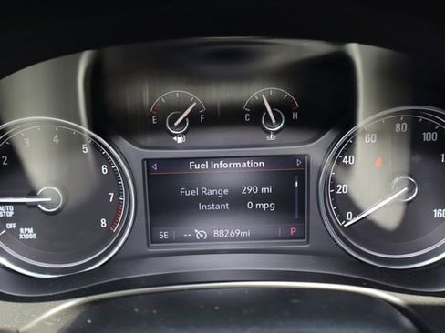 Used 2022 Buick Enclave Essence w/ Experience Buick Package FWD image 11