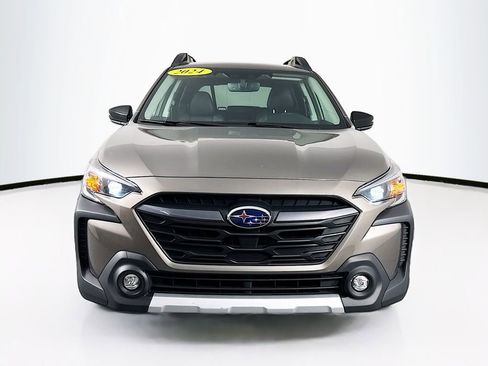 Used 2024 Subaru Outback Limited image 2