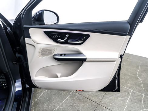 Certified 2024 Mercedes-Benz GLC 300 GLC 300 SUV image 25