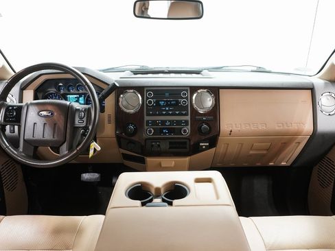 Used 2011 Ford F250 Lariat w/ Camper Pkg image 13