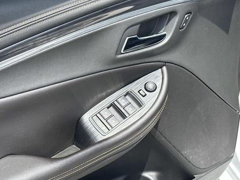 Used 2019 Chevrolet Impala LT FWD image 11