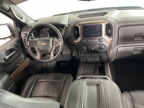 Used 2020 Chevrolet Silverado 1500 High Country w/ Technology Package image 4
