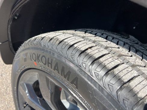 Certified 2020 Ford Explorer ST w/ ST Street Pack image 30