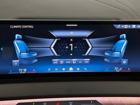 Used 2025 BMW X3 xDrive30i w/ Premium Package image 20