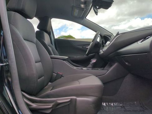 Used 2025 Chevrolet Malibu LT FWD image 34