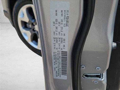 Used 2019 Jeep Compass Limited w/ Safety & Security Group FWD image 26