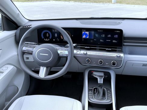 New 2026 Hyundai Kona SE AWD/4WD image 14