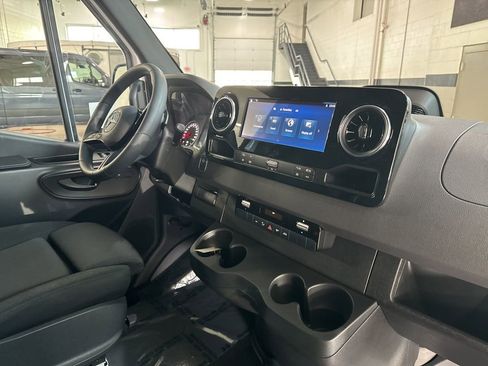 New 2025 Mercedes-Benz Sprinter 3500 image 8