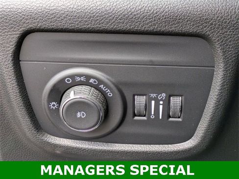 New 2025 Jeep Grand Cherokee L Limited w/ Black Appearance Package image 14