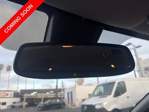 Used 2020 Toyota Sienna LE w/ Carpet Mat Package FWD image 20