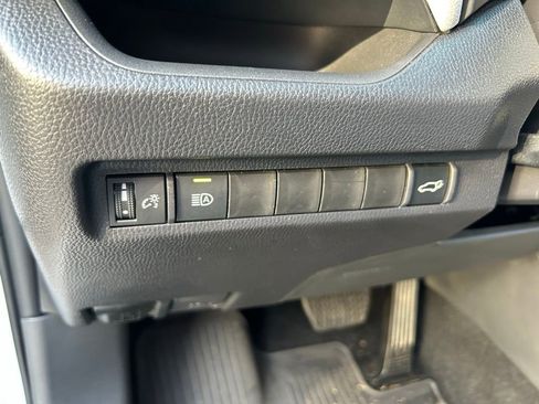 Certified 2025 Toyota RAV4 XLE Premium image 18